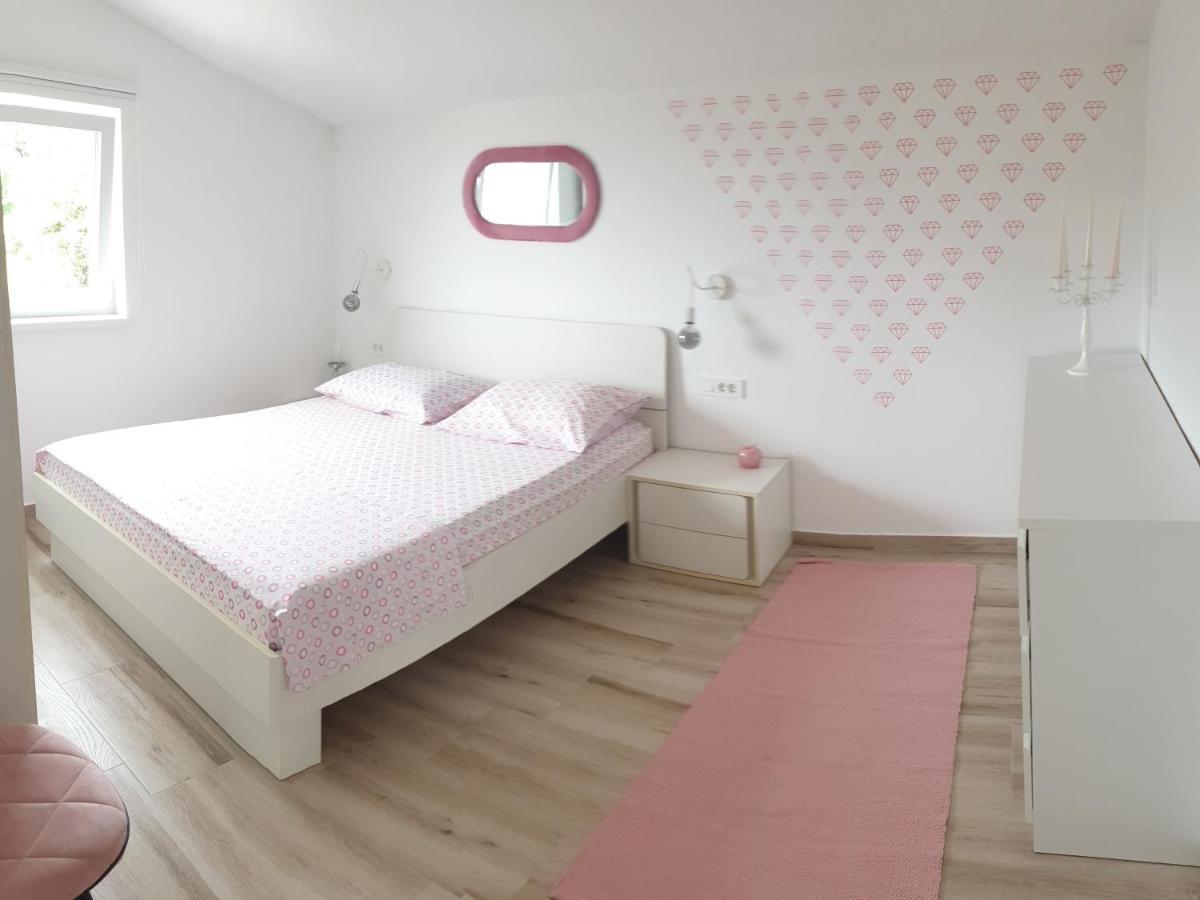 Apartment Mia 2 Banjol Екстер'єр фото
