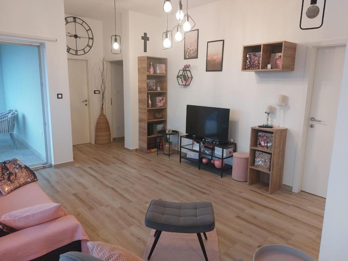 Apartment Mia 2 Banjol Екстер'єр фото