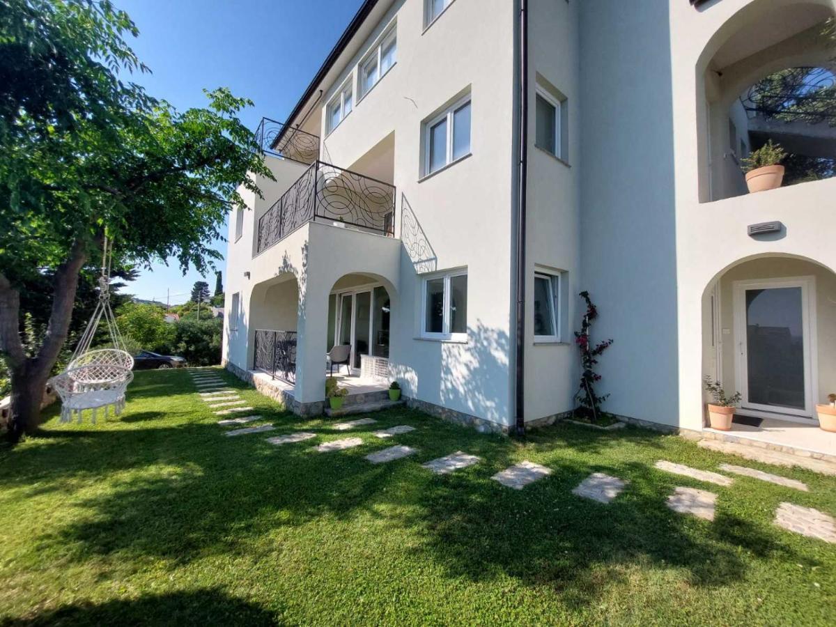 Apartment Mia 2 Banjol Екстер'єр фото